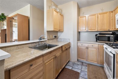 91-919 Puamaeole St unit 6, Ewa Beach, HI 96706 - photo 2