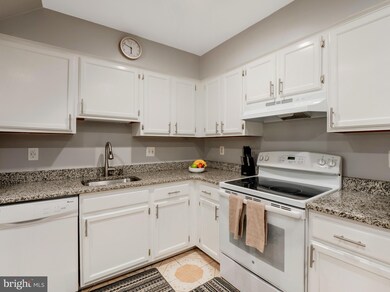 11347 Appledowre Way, Germantown, MD 20876 - photo 3