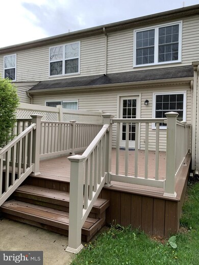 5543 Stonecroft Ln, Allentown, PA 18106 - photo 4