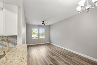 6422 New York St unit B, Houston, TX 77021 - photo 3