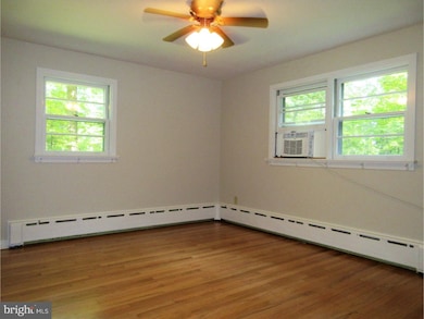 114 Skippack Creek Rd, Souderton, PA 18964 - photo 5