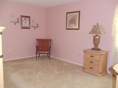 401 ARDMORE LN MASTER BDRM 2