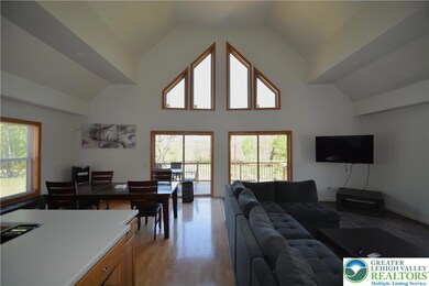 1500 Rock St unit 2, Lehighton, PA 18235 - photo 2