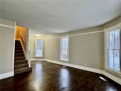 308 E Lucy Webb Rd, Raymore, MO 64083 - photo 3