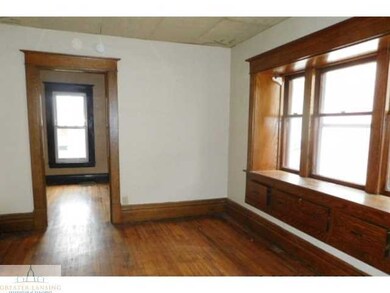 806 W Lapeer St, Lansing, MI 48915 - photo 3