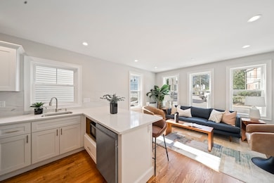 52 Bellevue St unit 1, Boston, MA 02125 - photo 5