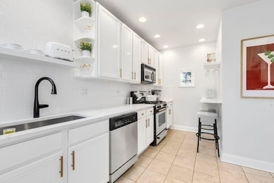 1250 W Cornelia Ave unit 3S, Chicago, IL 60657 - photo 6