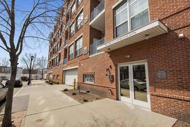 3 Greenwich Dr unit 108, Jersey City, NJ 07305 - photo 3