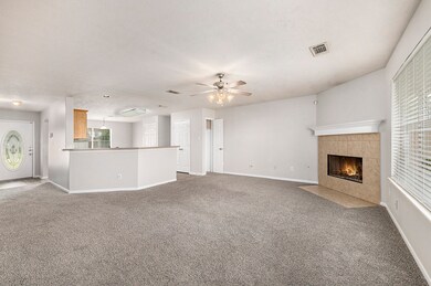 1031 Harrisburg Ct, Rosenberg, TX 77471 - photo 3