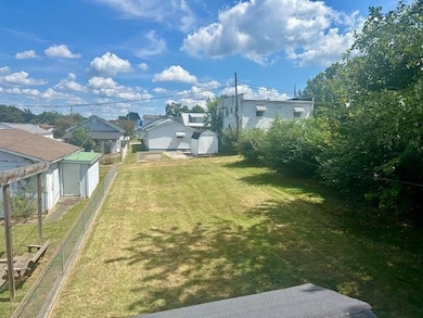 329 23rd St W, Huntington, WV 25704 - photo 2