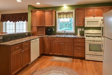 14 Jean Dr, Seabrook, NH 03874 - photo 6