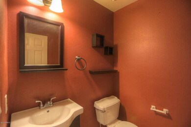 306 E Larkspur Ln Tempe AZ-large-015-16-