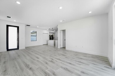 8042 Buttercup Cir, Port Labelle, FL 33935 - photo 5