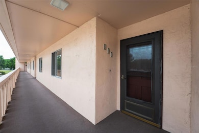 Lakeridge Condominium unit 303, Winter Haven, FL 33881 - photo 6