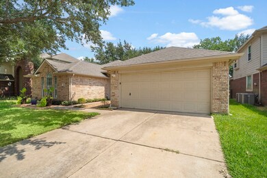 8818 Gas Light Village Dr, Houston, TX 77095 - photo 2