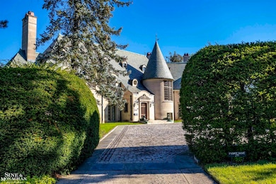 273 Ridge Rd, Grosse Pointe Farms, MI 48236 - photo 4