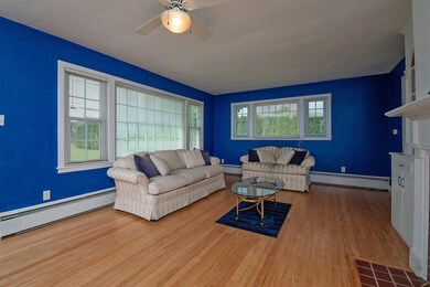 648 Chapin St, Ludlow, MA 01056 - photo 3