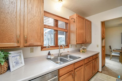 103 W 26th St, Sioux Falls, SD 57105 - photo 7