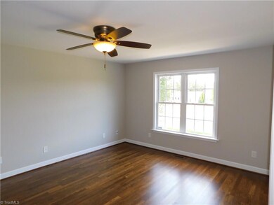 3966 Meadow Ridge Ct, Asheboro, NC 27205 - photo 7