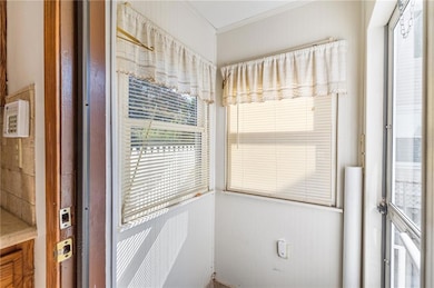 77 Sprague Ave, Cranston, RI 02910 - photo 2