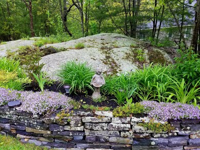 moffett.garden,chris,07.1920190529_08365