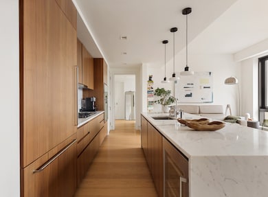 Phase I unit 11A, New York, NY 10002 - photo 3