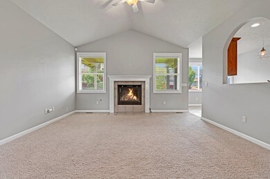 805 E Huron Dr, Spokane, WA 99208 - photo 6