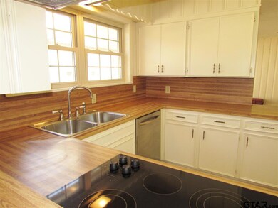 635 Whittle St, Tyler, TX 75701 - photo 5