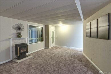 11423 126th St E unit 215, Puyallup, WA 98374 - photo 4