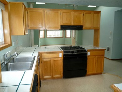 KITCHEN VIEW 1