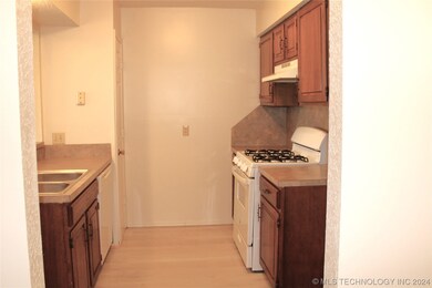 302 W Quantico St, Broken Arrow, OK 74011 - photo 3