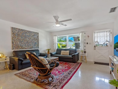 2740 Bruce Ln, Sarasota, FL 34237 - photo 5