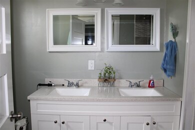 349 10th St NE, Linton, IN 47441 - photo 5