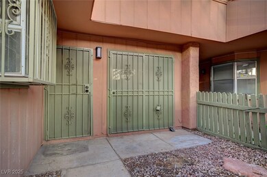 Entrance to property featuring fence