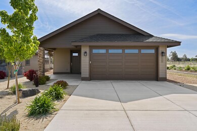 2522 NW Redwood Cir unit 15, Redmond, OR 97756 - photo 2