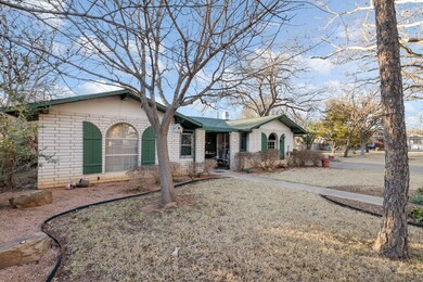 105 Ridgewood Dr, Fredericksburg, TX 78624 - photo 2