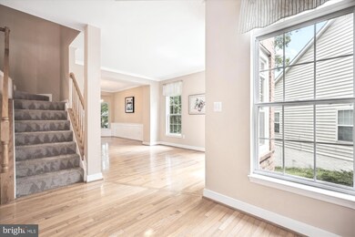 11206 Golden Meadow Ct, Germantown, MD 20876 - photo 5