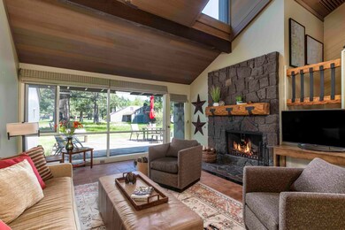 57256 Island Rd unit 56, Sunriver, OR 97707 - photo 3