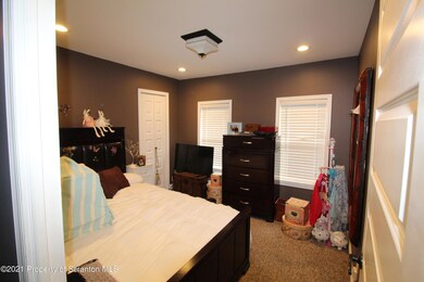 1613-1615 Dorothy St, Scranton, PA 18504 - photo 5