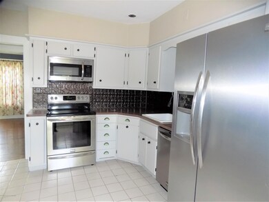 509 Colfax Ave, Scranton, PA 18510 - photo 2