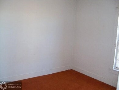 308 E Ayers St, Osceola, IA 50213 - photo 4