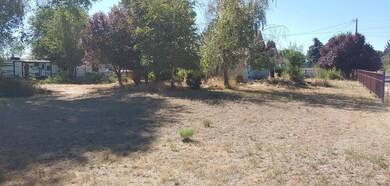 3339 Crest St, Klamath Falls, OR 97603 - photo 3