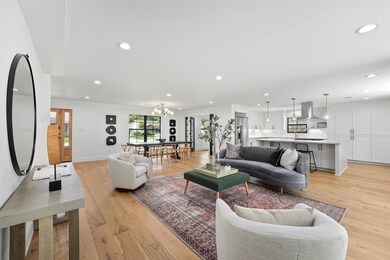 12118 Kimberley Ln, Houston, TX 77024 - photo 5