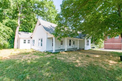 143 Emory St unit C, Clarksville, TN 37040 - photo 2