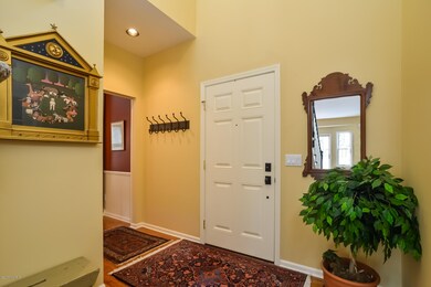 005-Foyer-4710953-medium