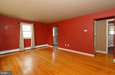 323 Mill St, Boyertown, PA 19512 - photo 6