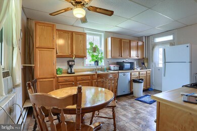 21 State St, Middletown, PA 17057 - photo 6