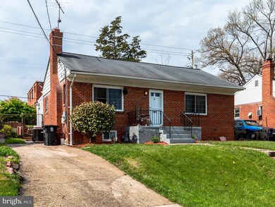 6503 Hawthorne St, Hyattsville, MD 20785 - photo 2