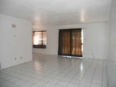 10514 Ashwood Dr unit B, El Paso, TX 79935 - photo 3