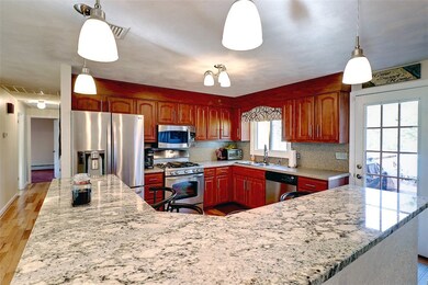 24 Sturbridge Ave, Greenville, RI 02828 - photo 6